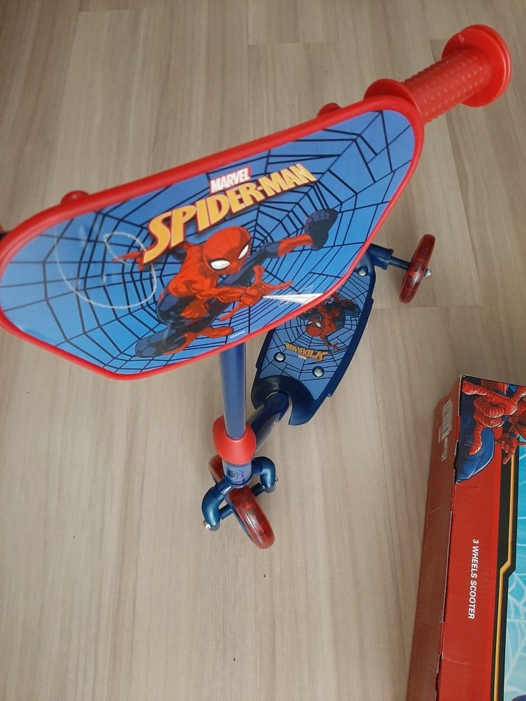 Hulajnoga dziecięcą Spiderman