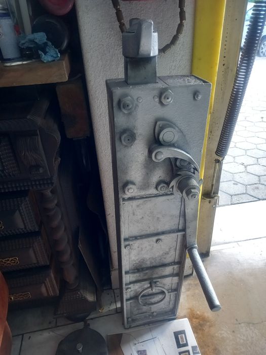 Elevador antigo para elevar pedras e outros materiais