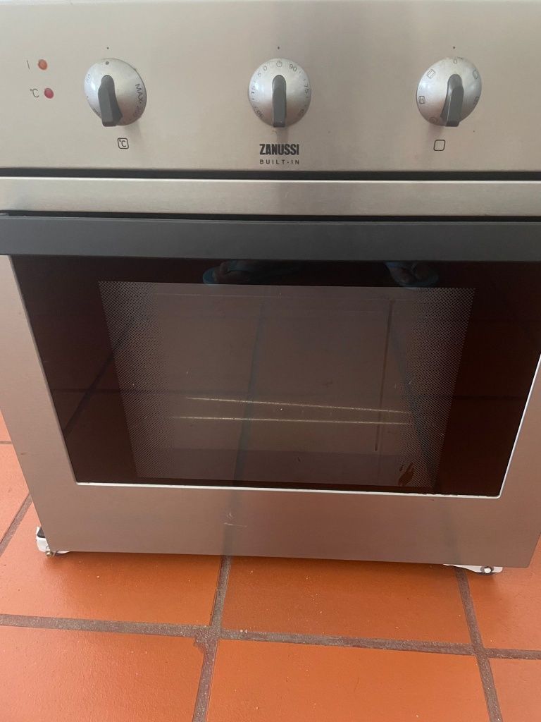 Forno de encastre