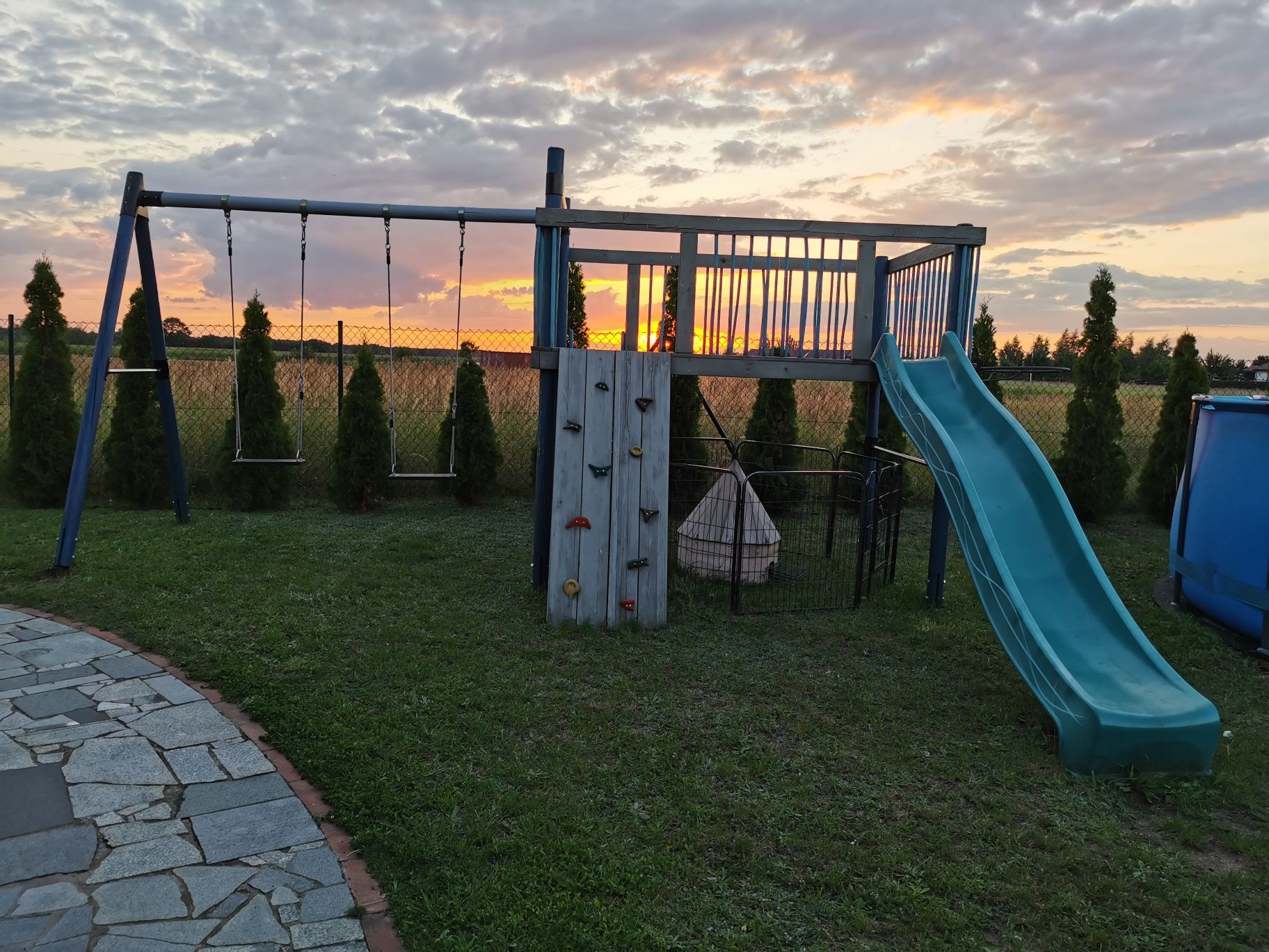Plac zabaw do demontażu