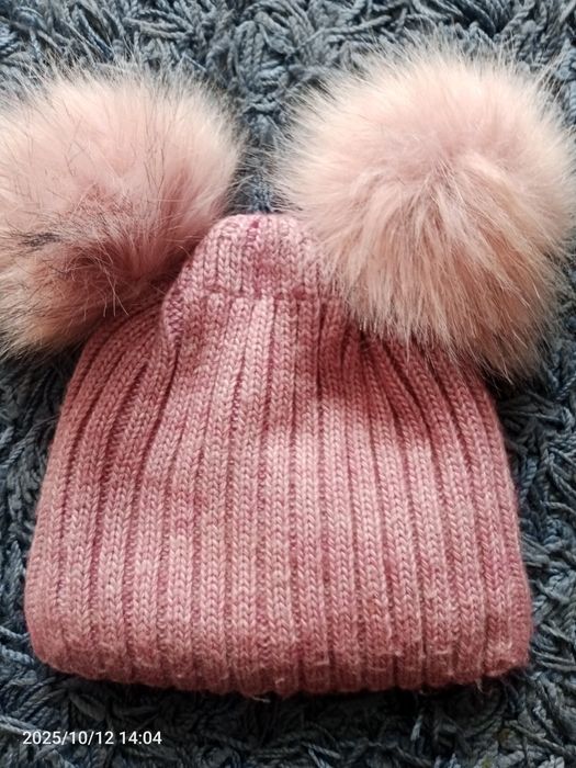 Шапка на дівчинку