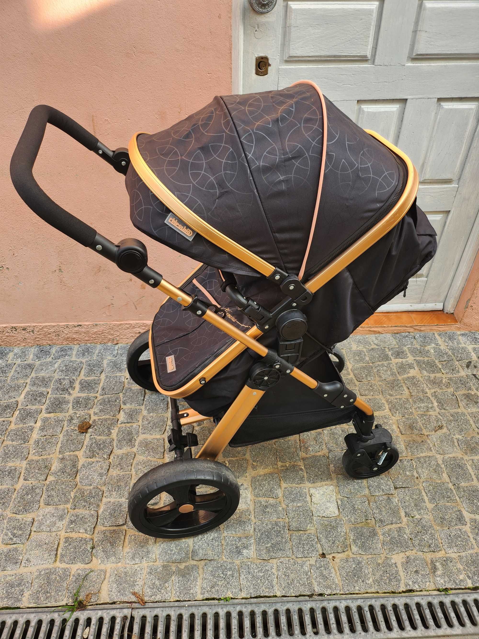 Carrinho de bebé usado pouquíssimas vezes