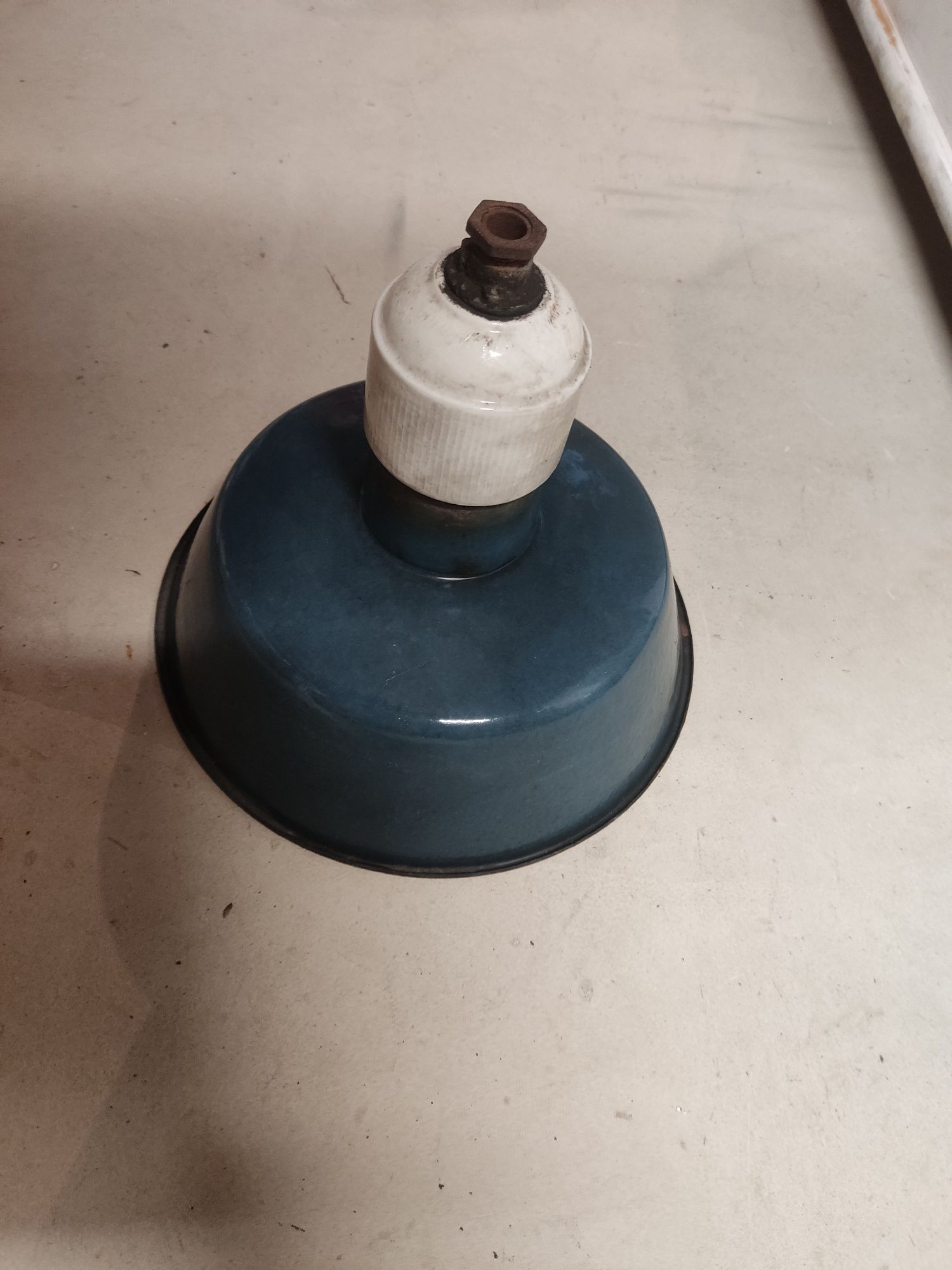 lampa wisząca emaliowana Vintage