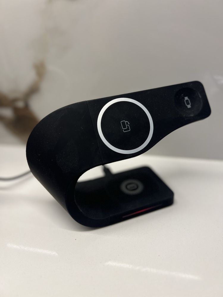 Ładowarka 3w1 MagSafe iPhone + Watch + słuchawki + USB, czarna