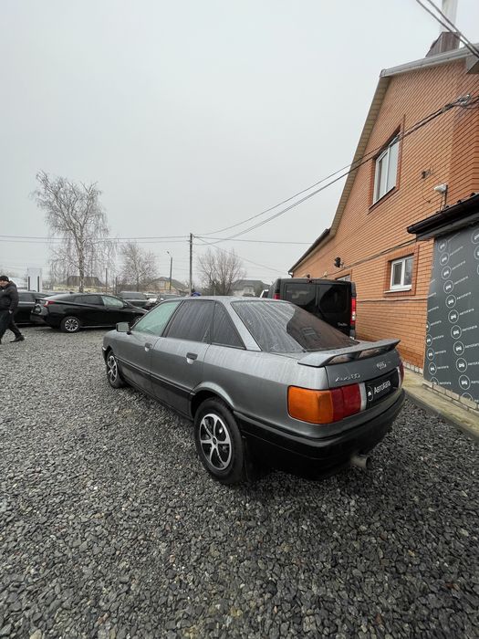 Audi 80 відреставрована