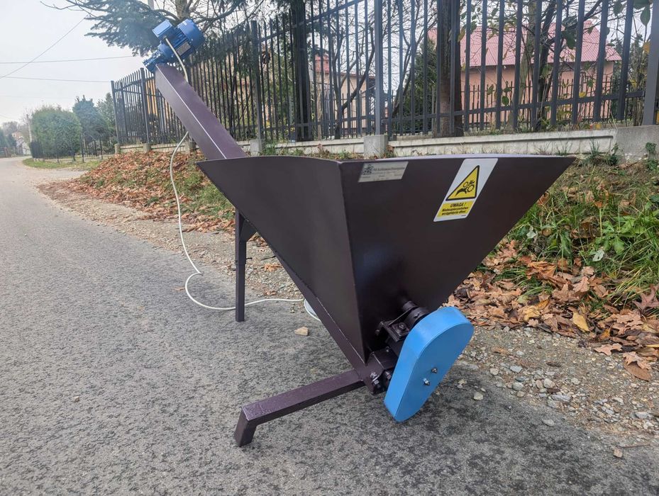 Podajnik do trocin / Materiałów sypkich żmijka