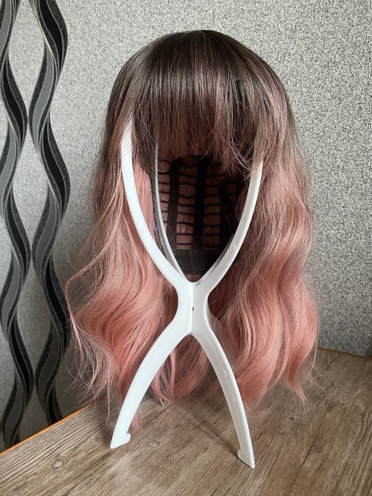 Новый волнистый парик женский с челкой