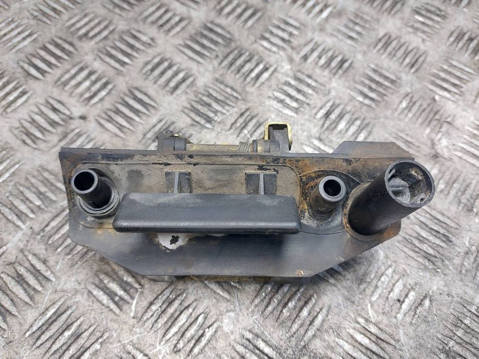 KLAMKA KLAPY BAGAŻNIKA VOLKSWAGEN TRANSPORTER T4 VW T4 701829239E