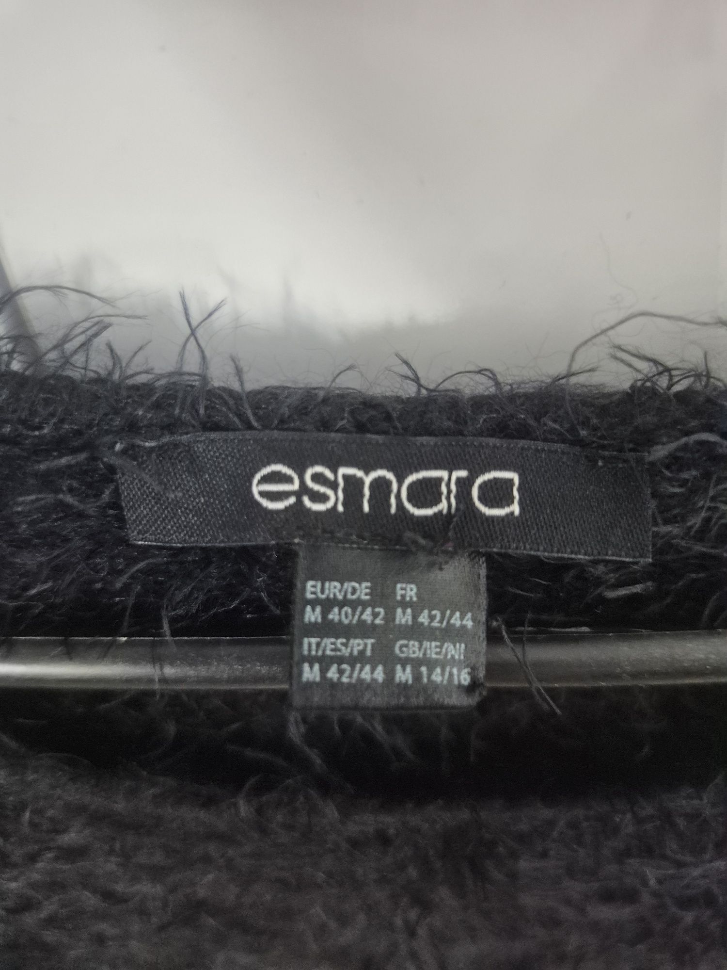 Sweter czarny damski