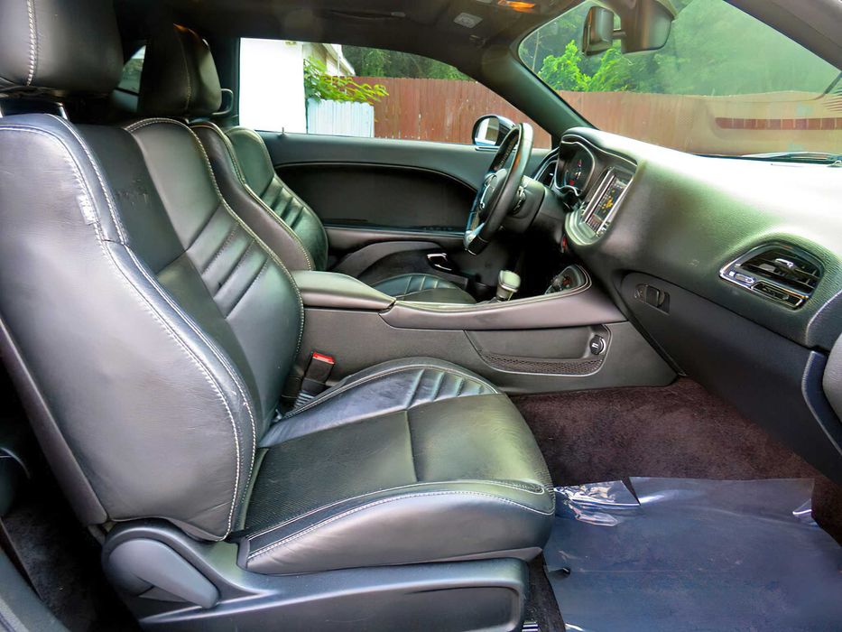 Dodge Challenger SRT Hellcat      2017