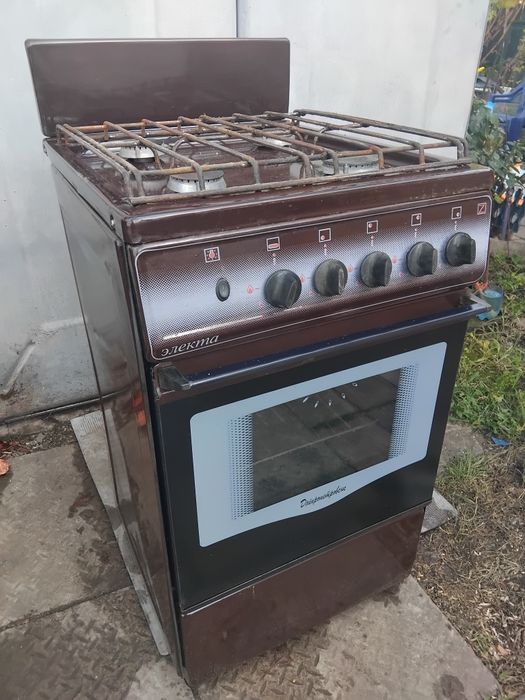 Продам газову плиту