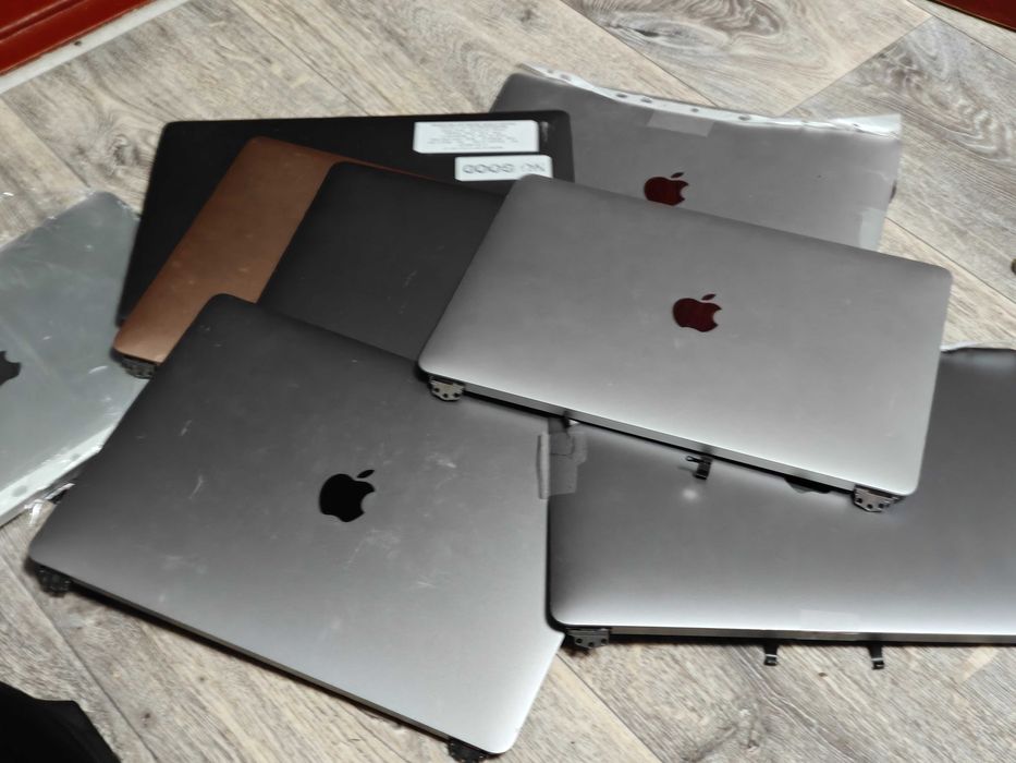 Верхні кришки для MacBook (M1/Intel)