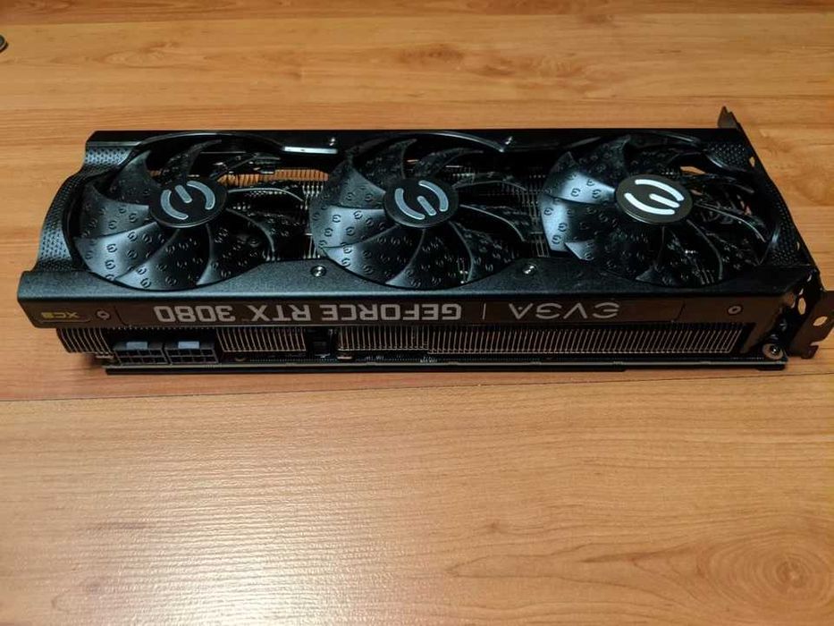 NVIDIA GeForce RTX 3080 10GB — флагманська відеокарта для 4K-геймінгу