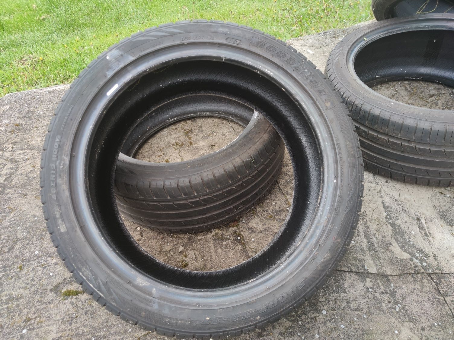 Opony Goodride 255/40 R19