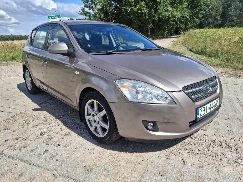 Kia Ceed 1.6crdi 2007r *opłaty na rok*Oszczędny*