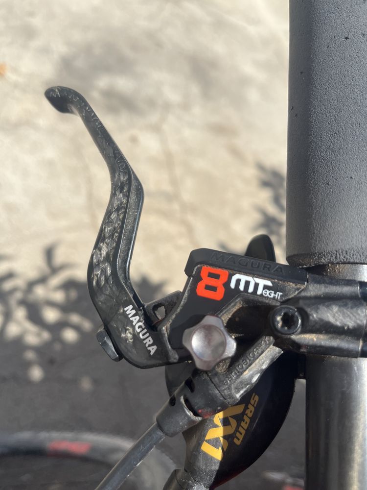 Travoes Magura mt8 carbon