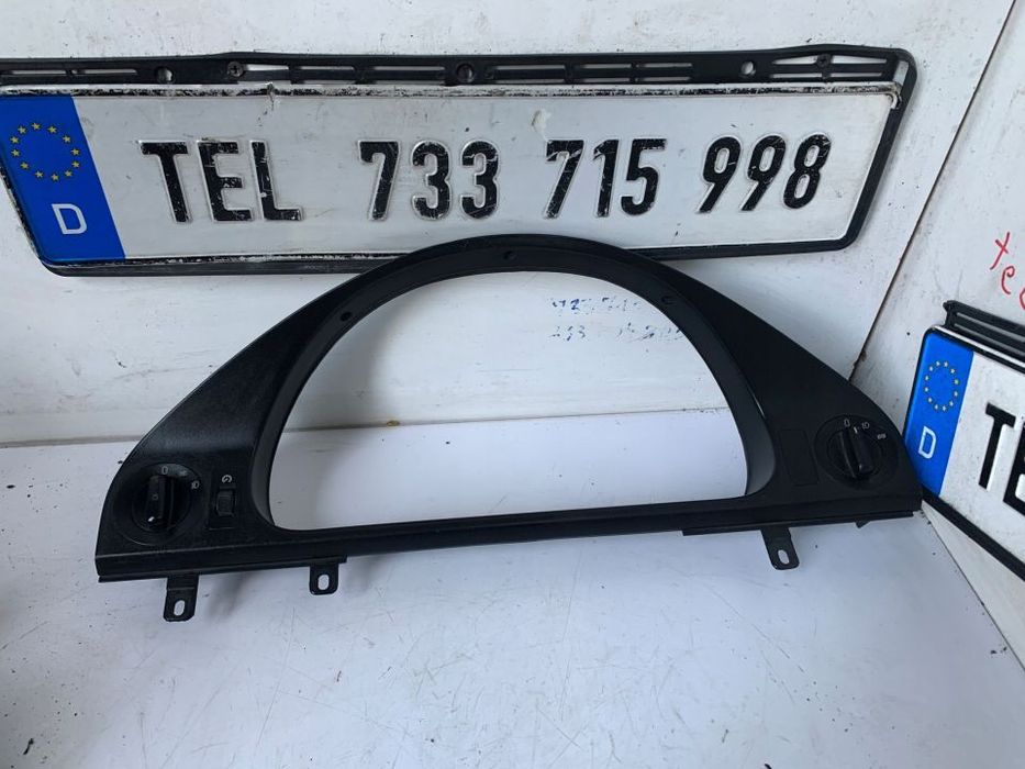 OSŁONA OBUDOWA LICZNIKA RAMKA BMW E39