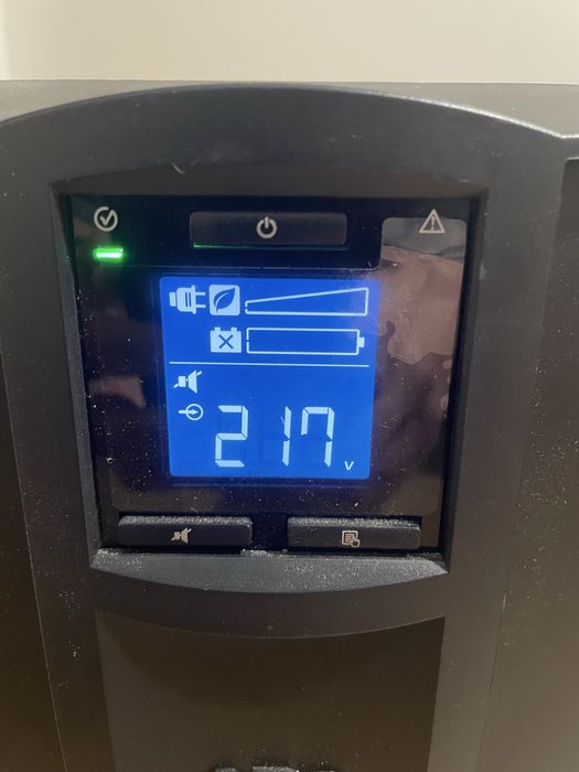 ДБЖ APC Smart-UPS C 1500