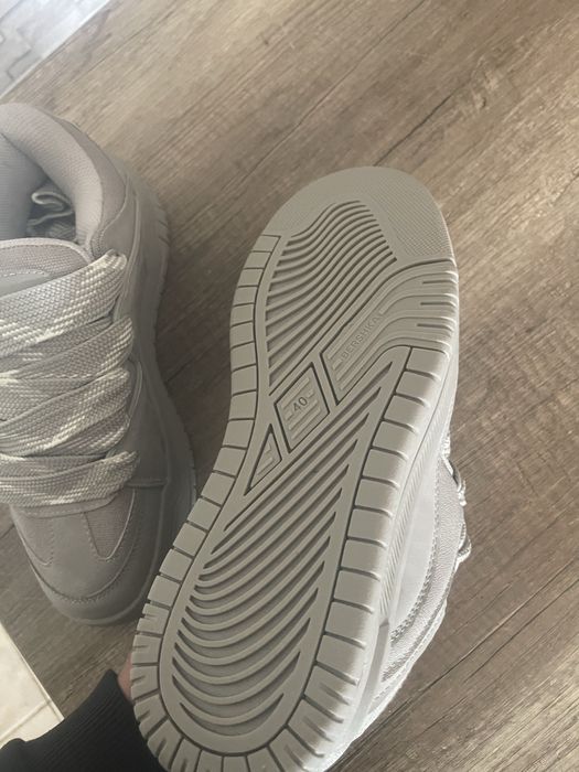 sapatos de bershka novos