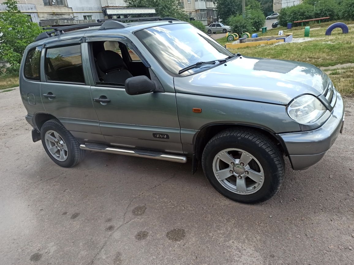 Продам срочно CHEVROLET Niva