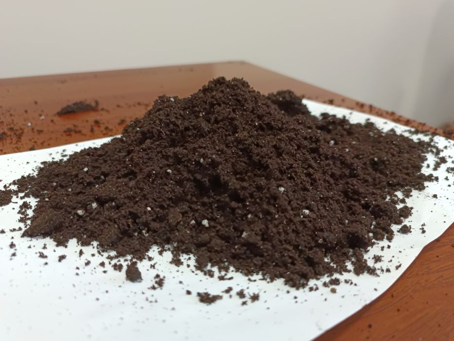 Продаю кору для декор . Біогумус.Торф різний.Послід курячий сухий