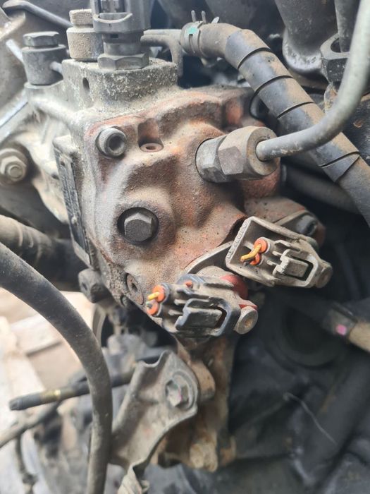 ТНВД Паливний насос Toyota Corolla Verso Avensis RAV 4 2210027010 2.0
