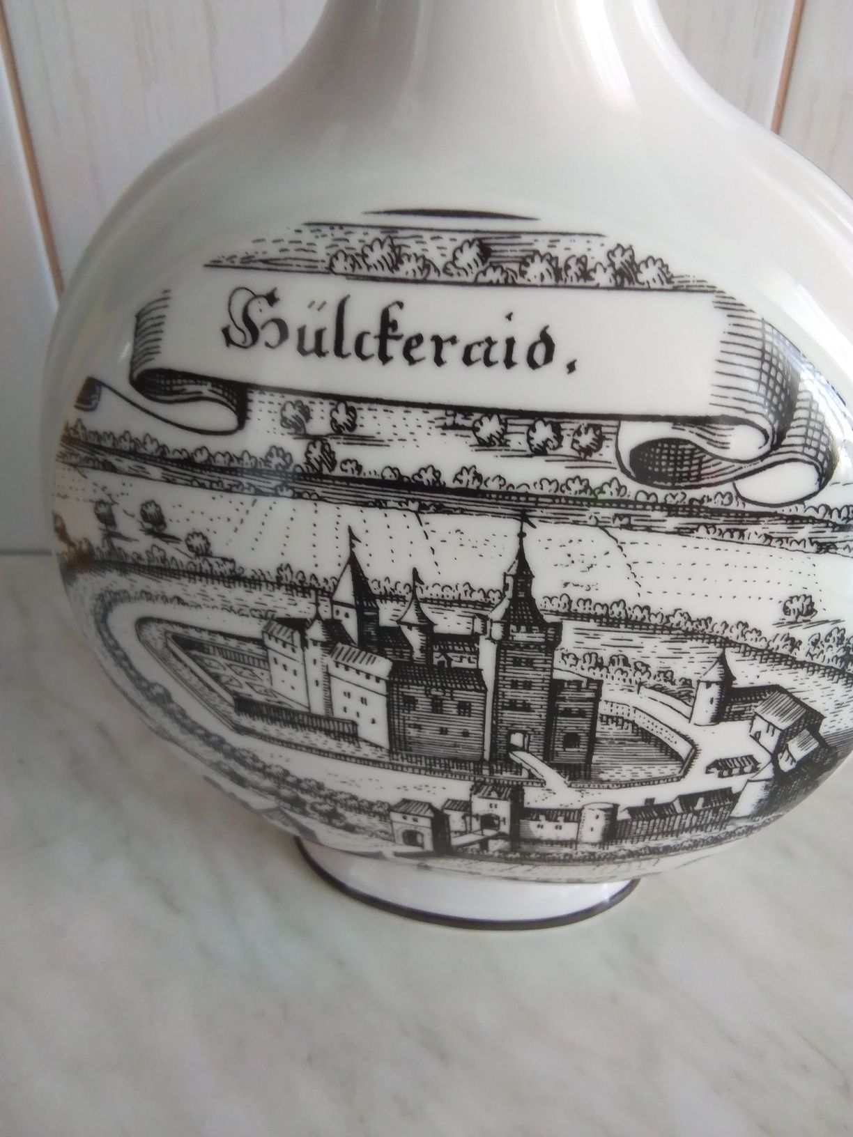 Duża karafka butelka porcelana
