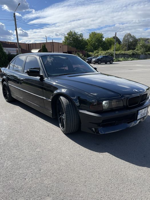 Bmw 735i e38 Гарний стан!