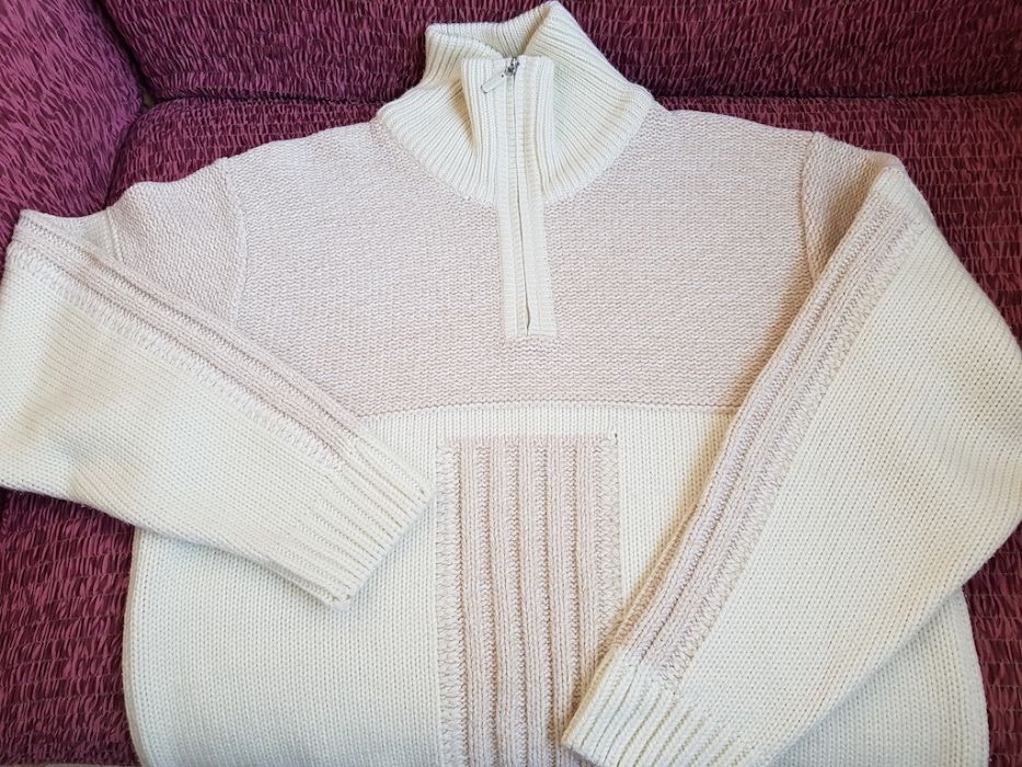 Теплый мужской свитер (размер 52)