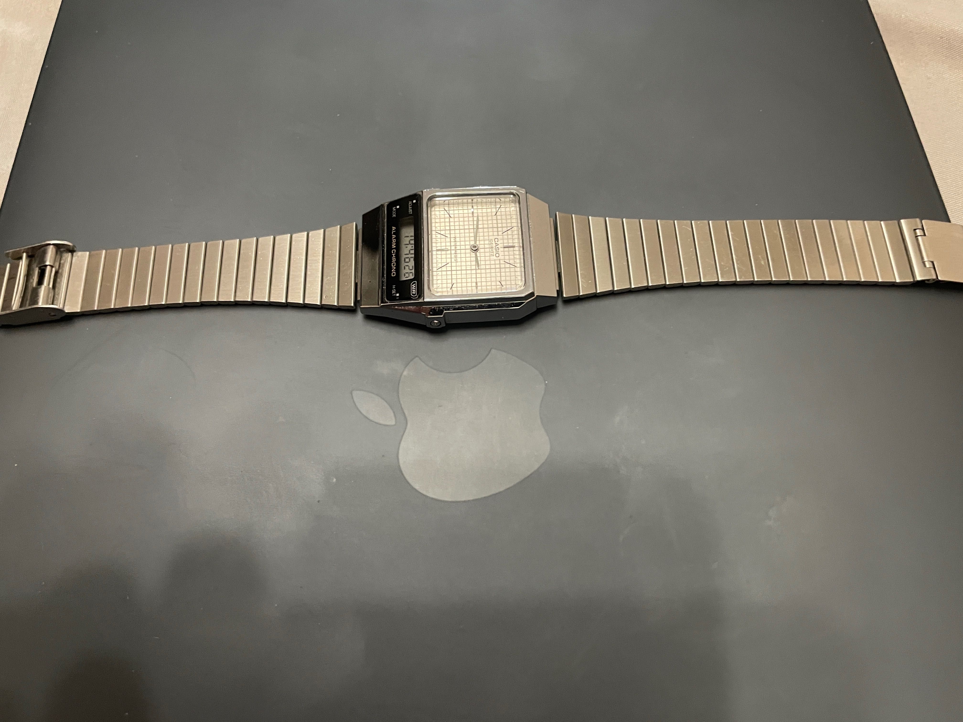 Годинник Casio Quartz original