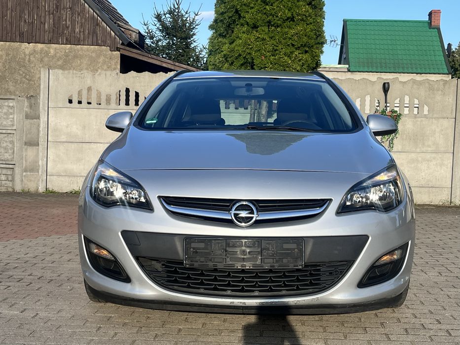 Opel astra j lift 2014