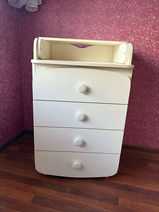 Пеленальнай столик