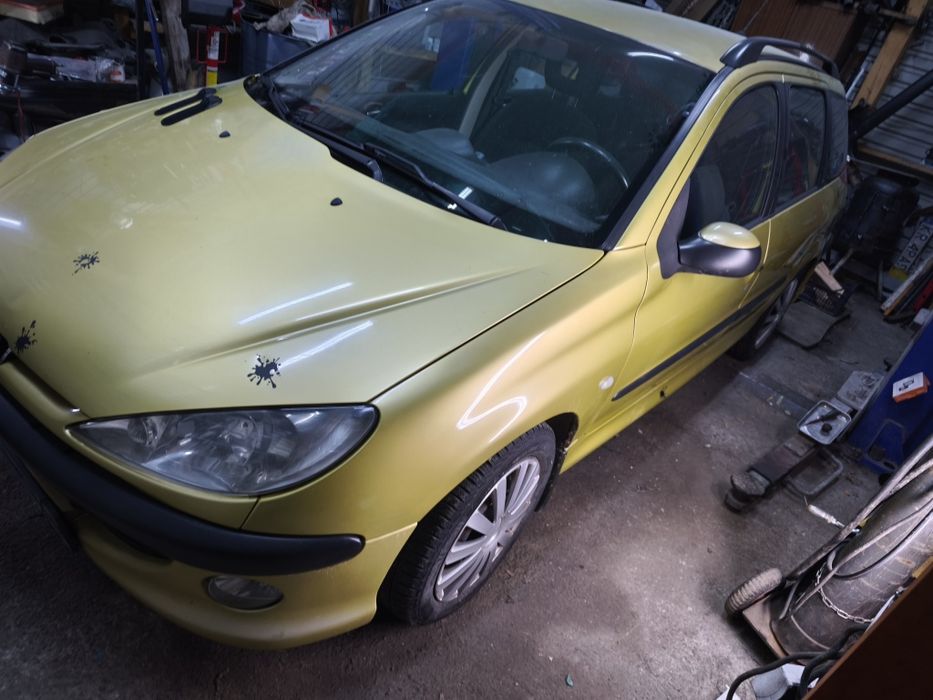 Peugeot 206 z 2003r 1.6 benzyna