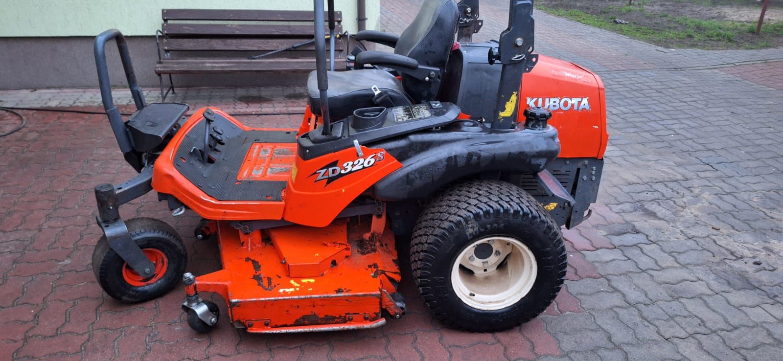 Kosiarka traktorek Kubota ZD326 zero turn 2015r zero skręt 26kM ZD1211