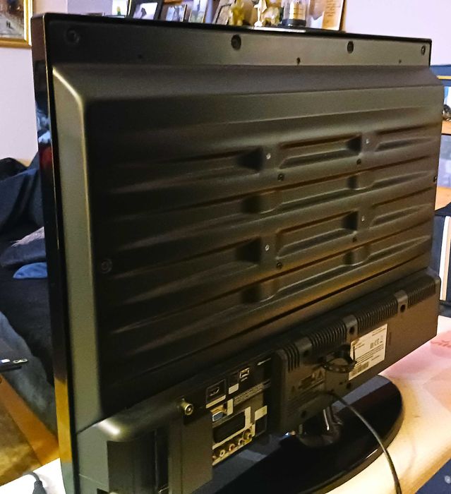 Telewizor LCD Samsung 26 cali, stan idealny, pilot WYSYŁAM