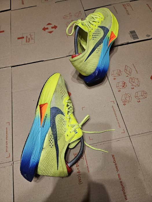 Оригінал / Nike Vaporfly 3 / 44p Кросівки Чоловічі  
Nike ZoomX Vaporf
