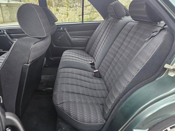 Mercedes-Benz 190E