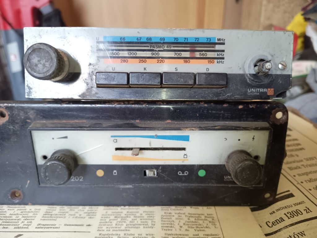 PRL. UNITRA Diora radio Safari i wzmacniacz AWT -202.