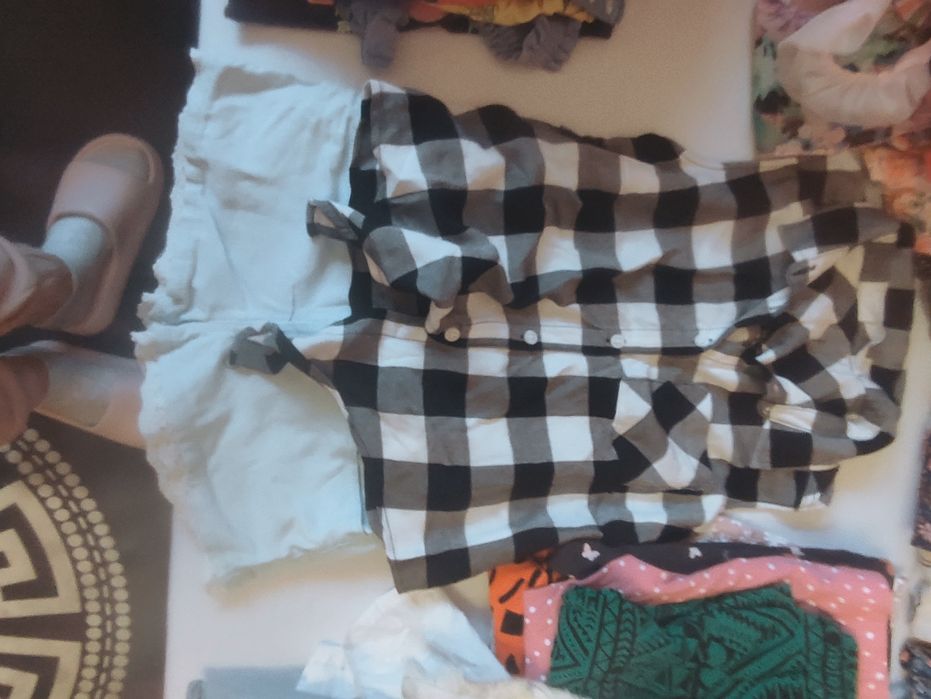 Buty zabawki i ubrania dzieciece