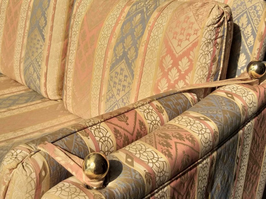 Sofá em tecido - muito bom estado