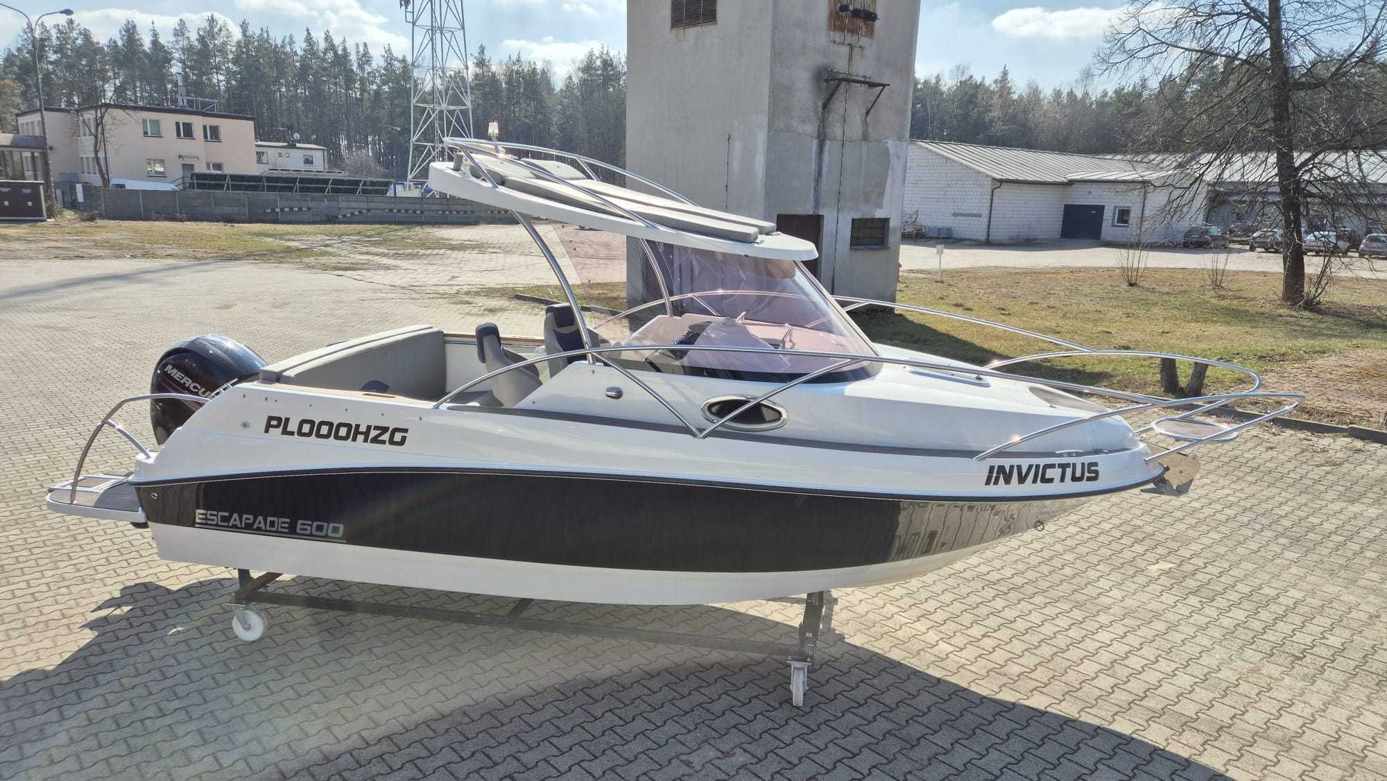 Łódź ESCAPADE 600 rocznik 2018 + silnik MERCURY F150 przebieg 159godz!