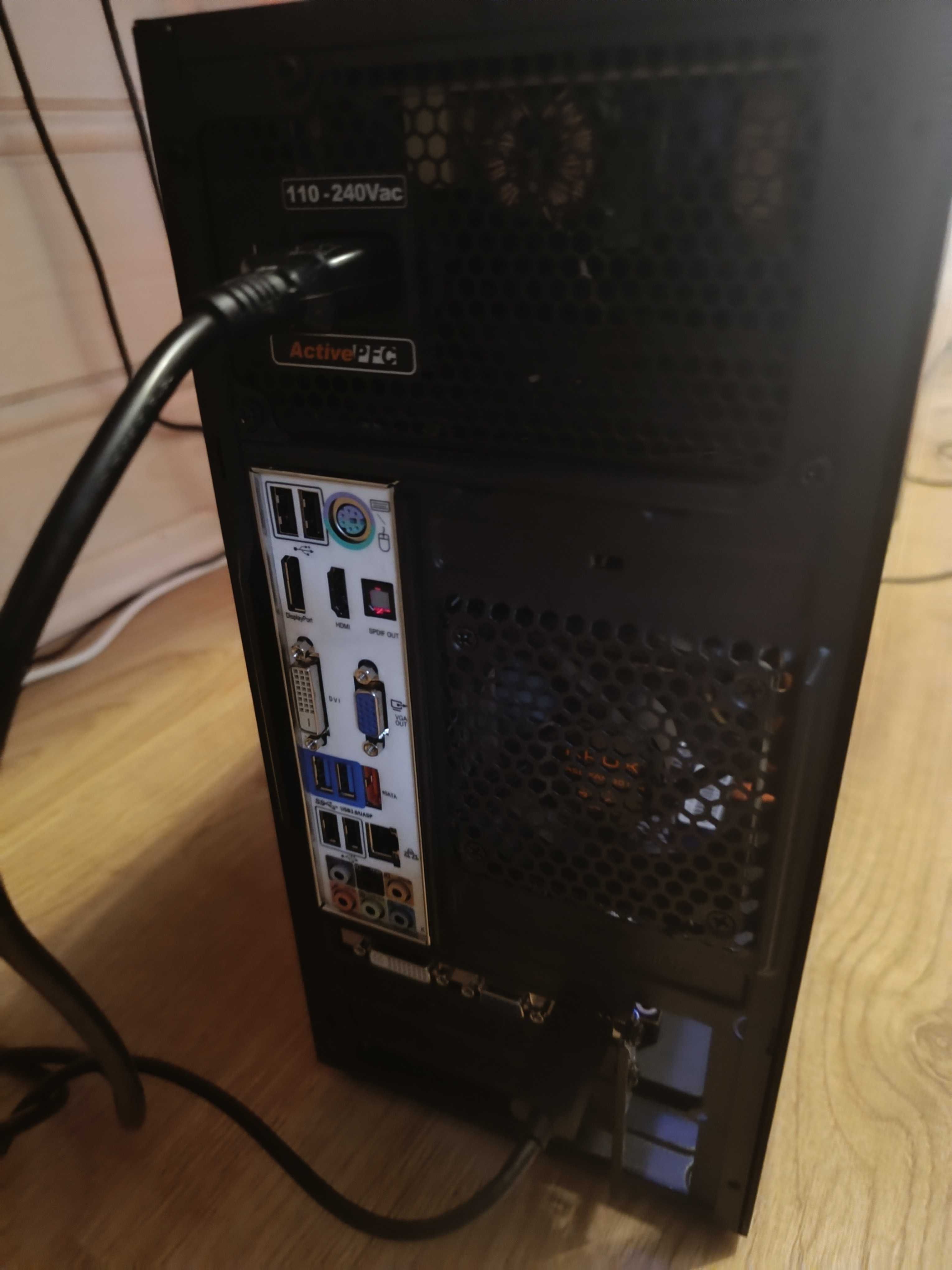 Pełny zestaw komputerowy Windows 10