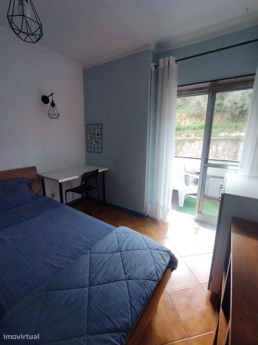 644631 - Quarto com varanda próximo da...