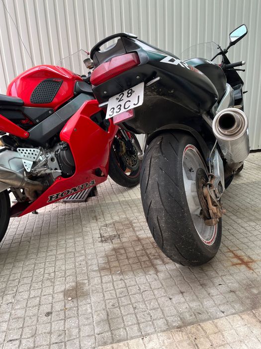 Kawasaki zx7r 750cc