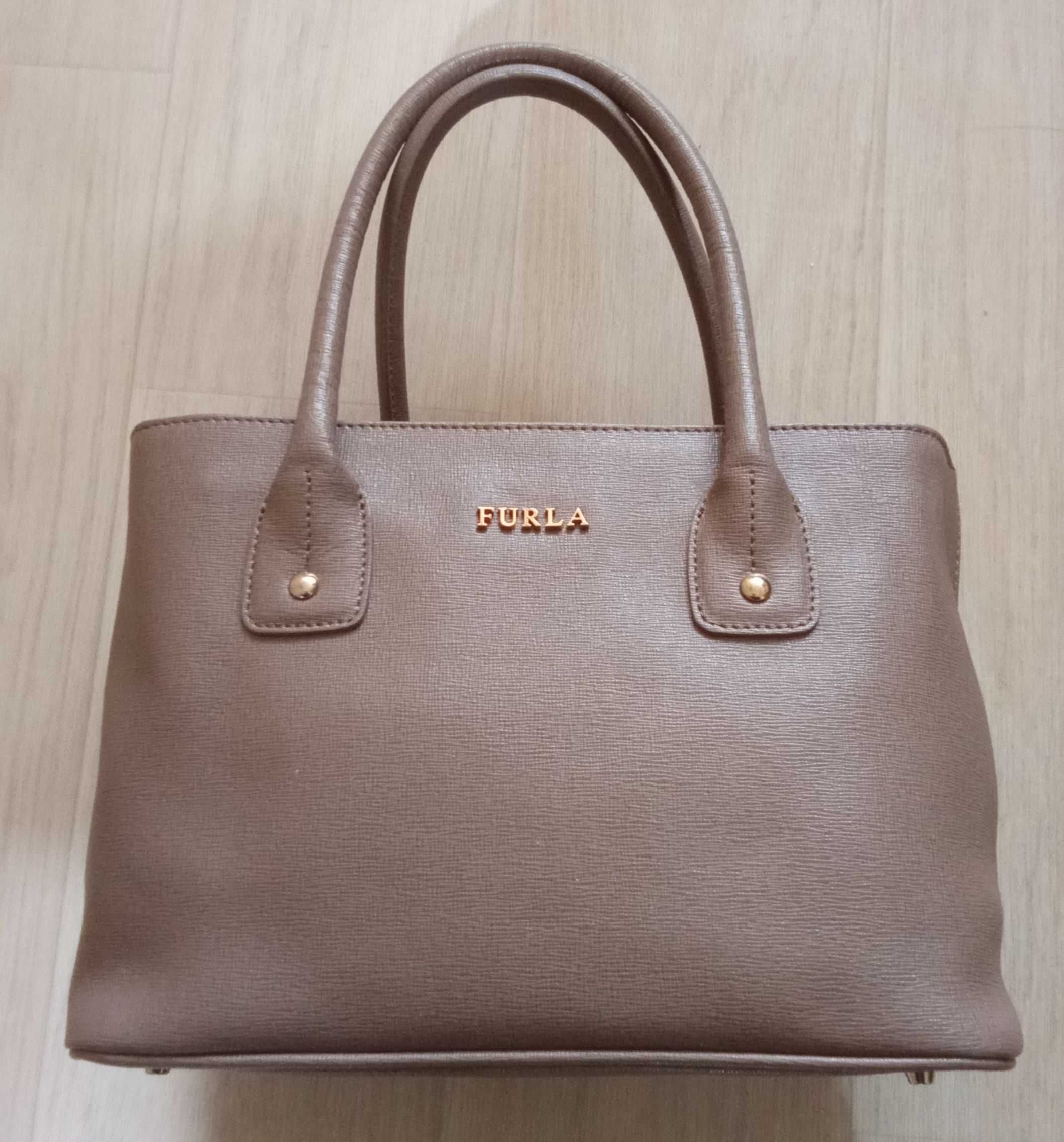 Маленькая женска коричнева сумка-тоут FURLA.