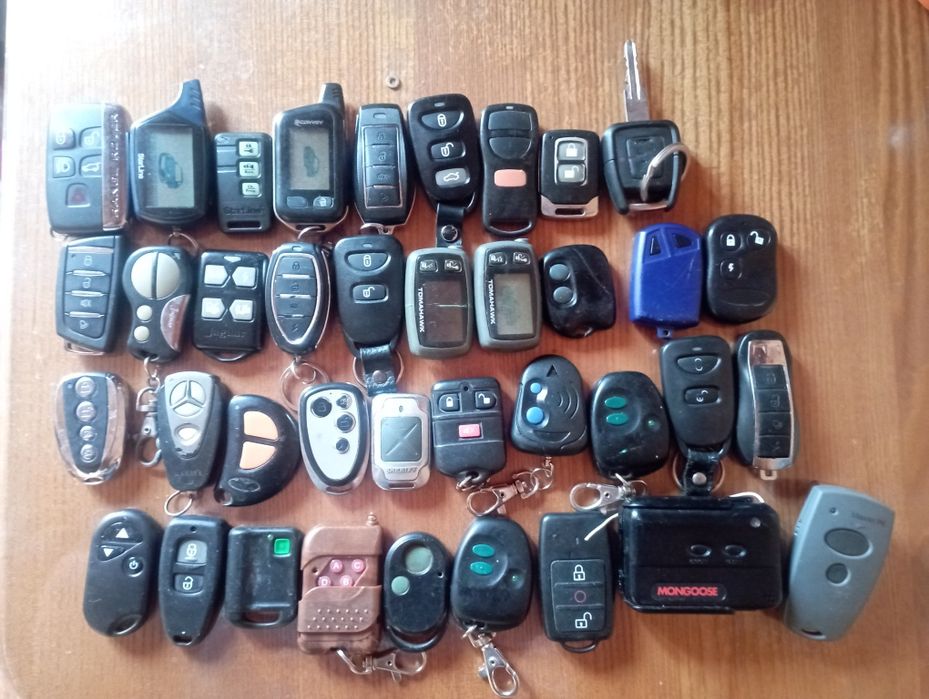 Продам брелки сигнализации