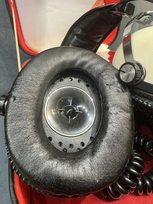 Słuchawki Pioneer SE-50 (lata 70-te XX w.)