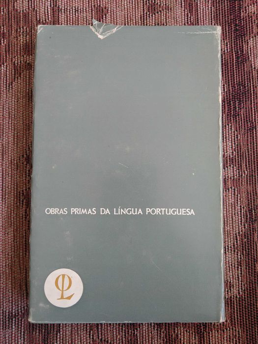 livro: antologia “A poesia dos trovadores”