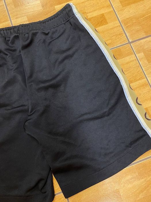 gucci szorty w paski