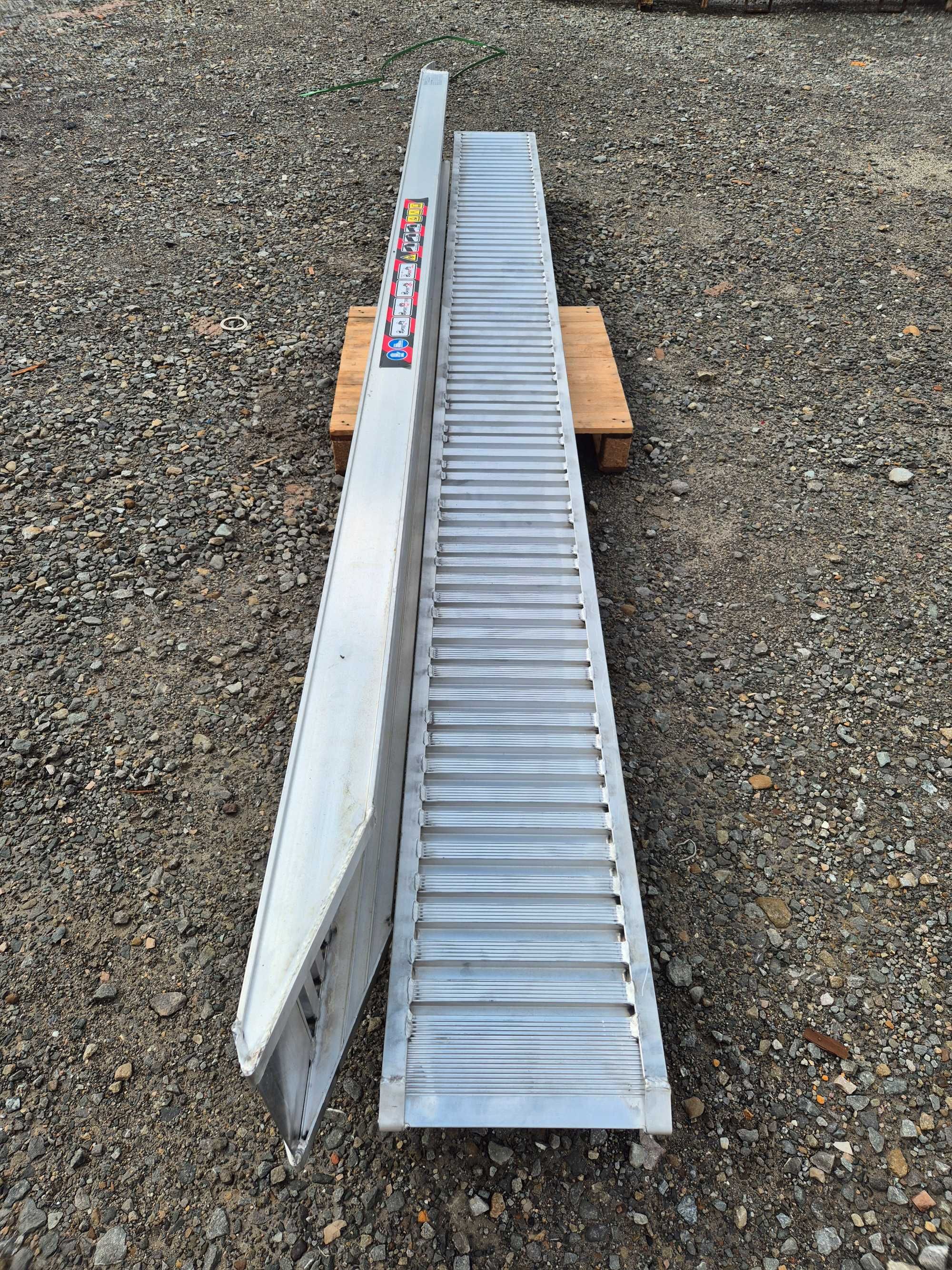 Najazdy aluminiowe komplet | 4,0m ↔ | 2500kg | szerokość 35cm